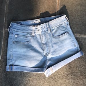 Light wash jeans shorts
